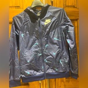 Boys Nike lightweight zipper jacket